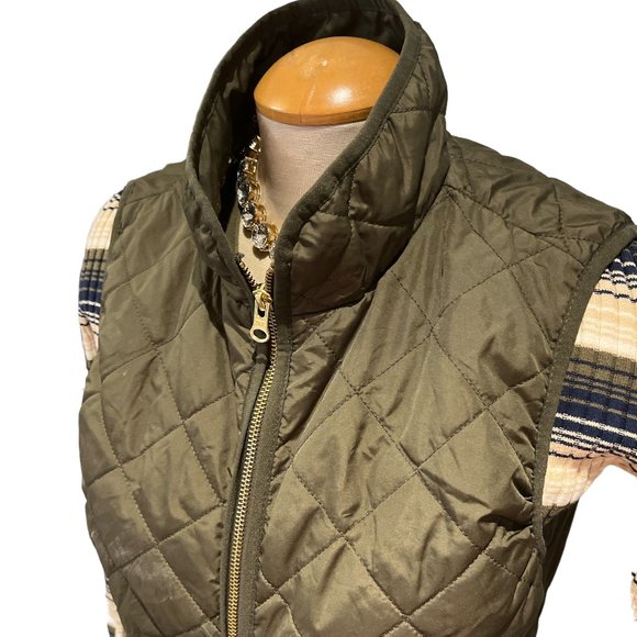 OLD NAVY Sz M Lightweight Quilted Vest Heritage Green Size Medium - Picture 4 of 10